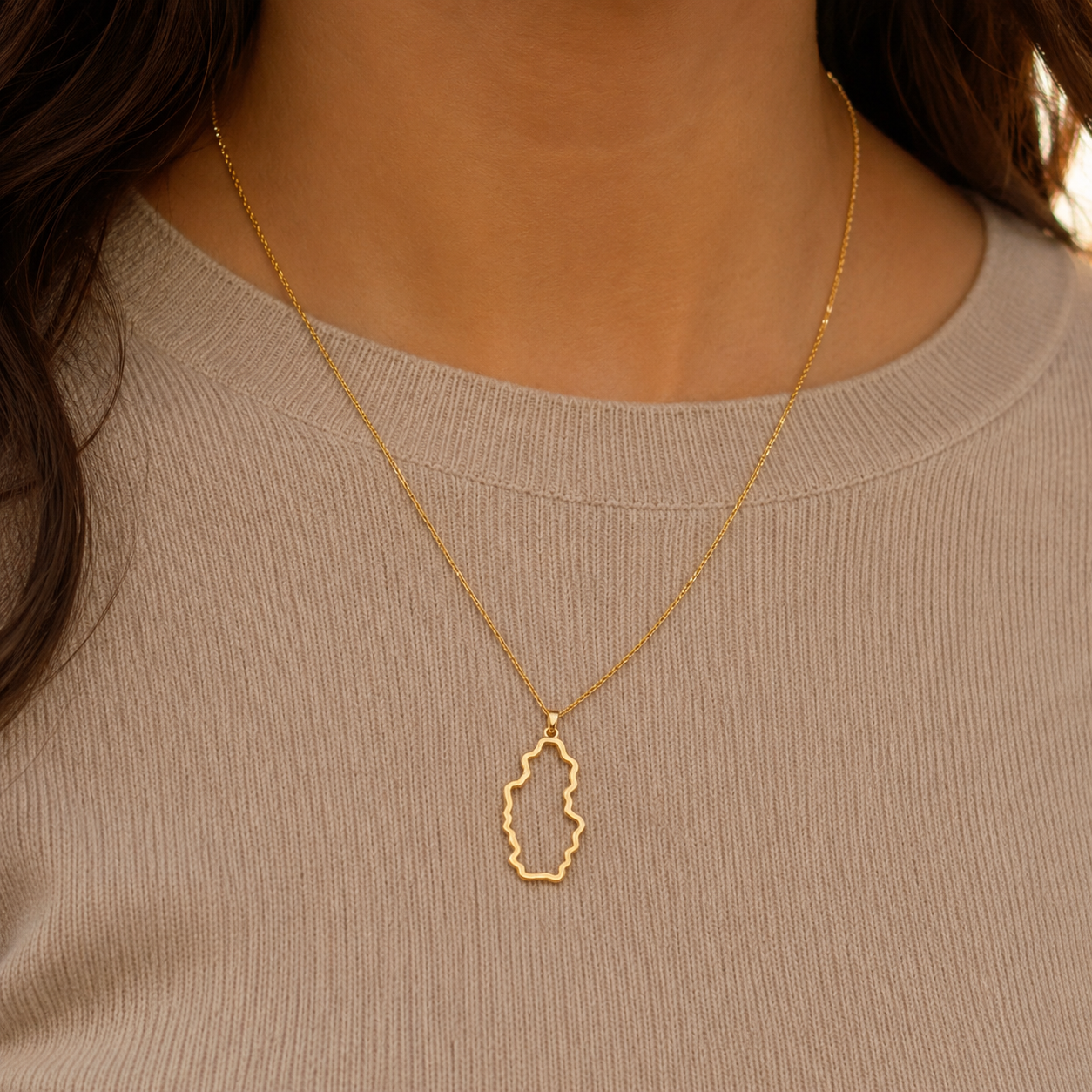 Qatar Country Necklace