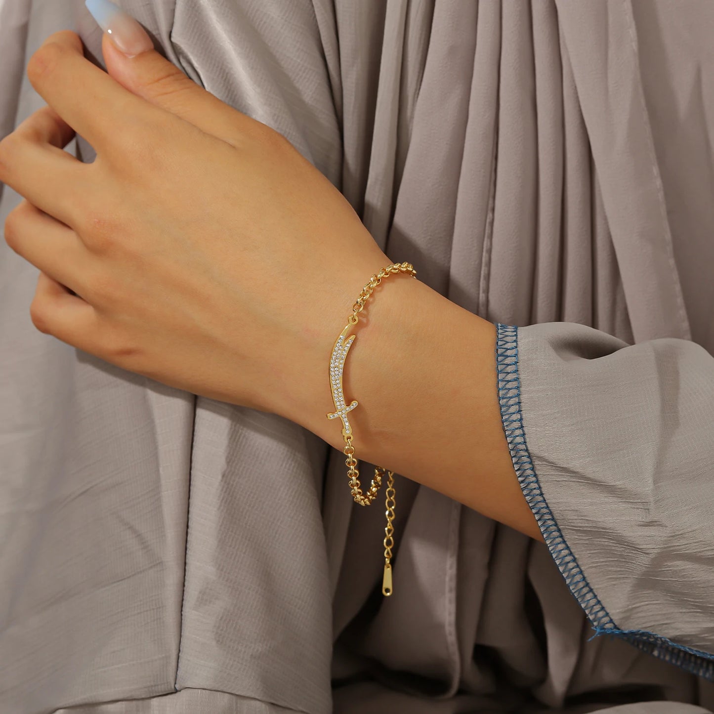 Harf Arabian Heritage Curve Bracelet
