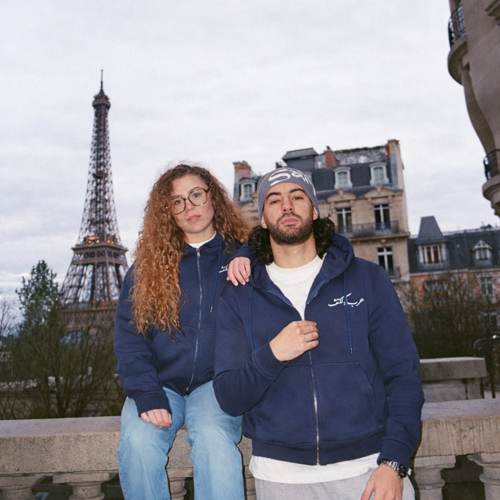 3adi Kapuzenjacke mit Reißverschluss – Paris Edition