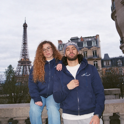 3adi Kapuzenjacke mit Reißverschluss – Paris Edition