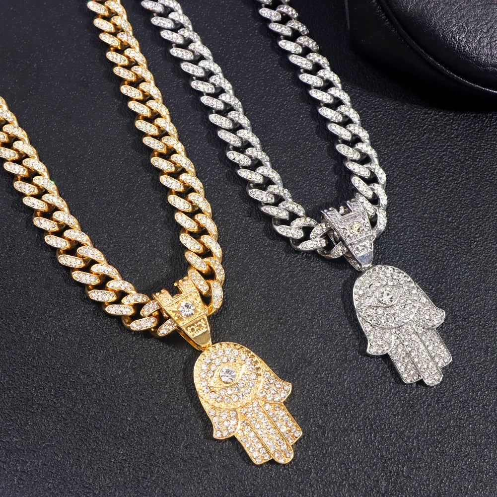 Collier pendentif œil porte-bonheur en cristal