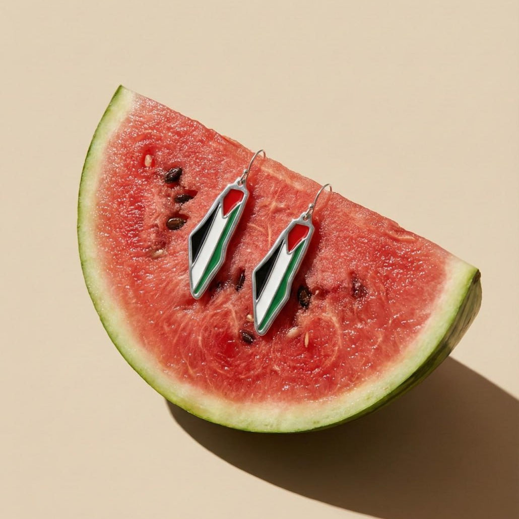 Country Pendant Necklace